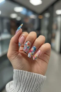  Bandana Print Accent Nails