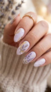 Pale Lavender Trendy Nails