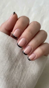 Black French Tip Nail Ideas 2