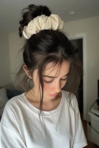Effortless Messy Bun with Face Frames
