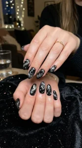 Starry Night Black Trendy Nails 3