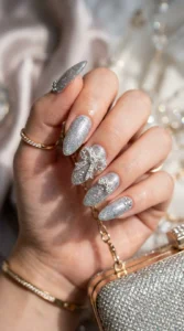 03. Sparkly Glitter Bow Nails