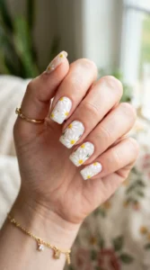 3. Classic White Daisy Patterns
