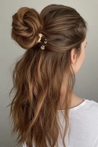 The Half-Up Messy Bun Design